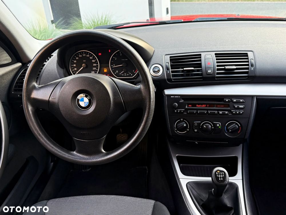 BMW Seria 1 - 22