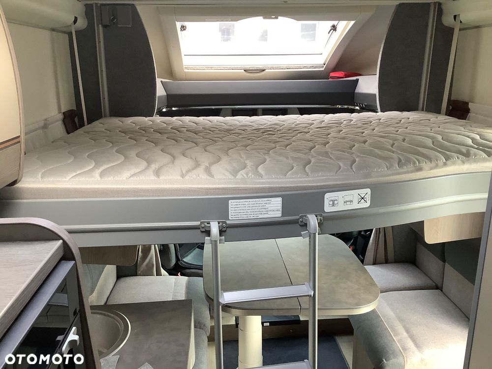 Ford Półintegra - 11