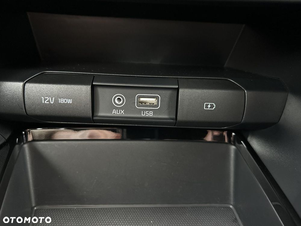 Kia Ceed 1.4 L Business Line - 32