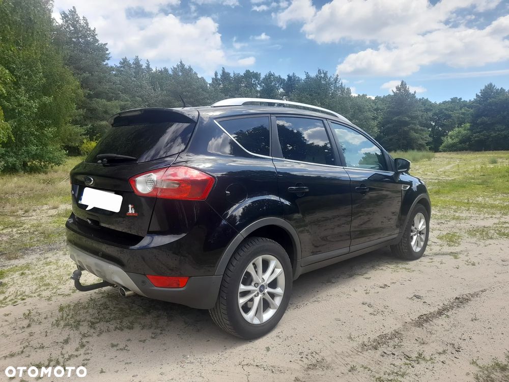 Ford Kuga 2.0 TDCi 4x4 Titanium - 4