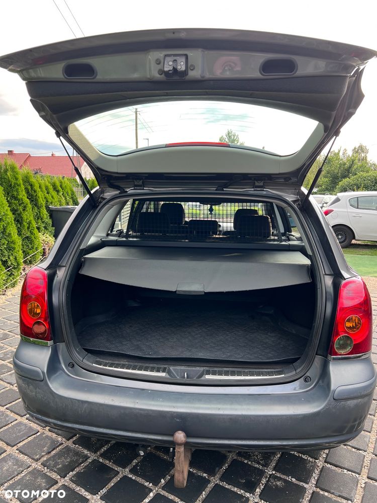 Toyota Avensis 2.0 D-4D Prestige - 5