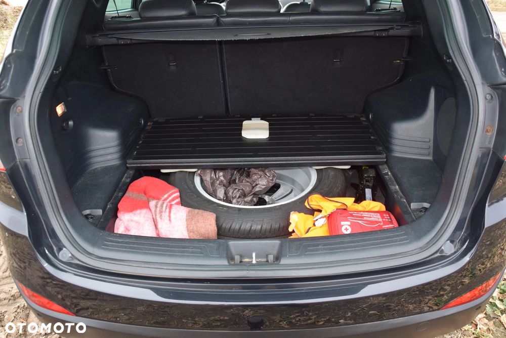 Hyundai ix35 2.0 CRDi 4WD Automatik Style - 13