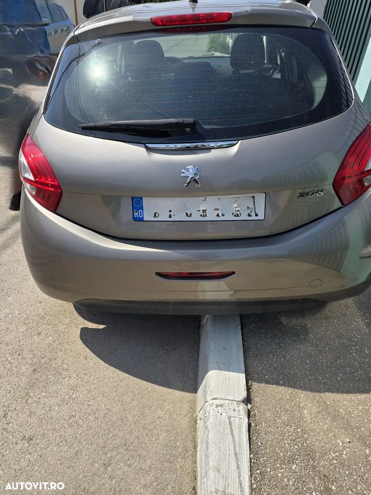 PEUGEOT 208 2012 — imagine 5