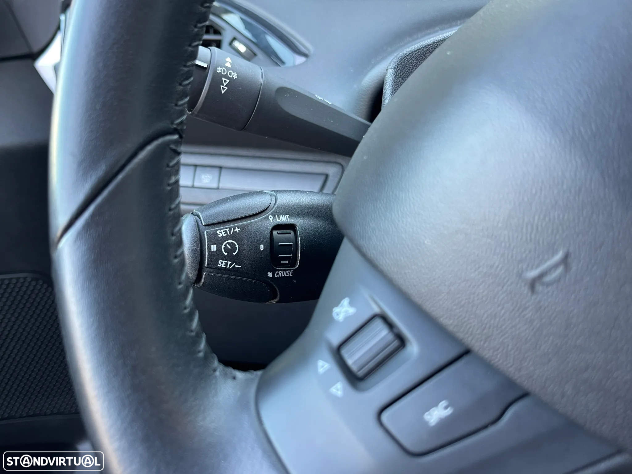 Peugeot 208 1.2 PureTech Signature - 14