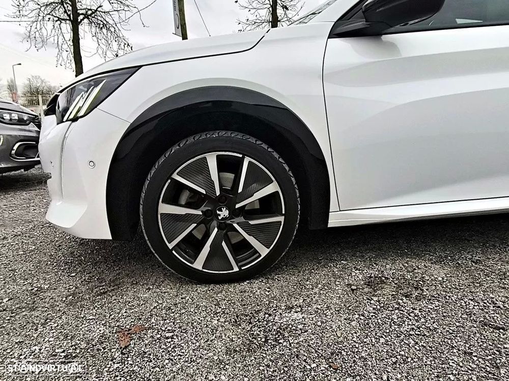 Peugeot e-208 50 kWh GT Pack - 26