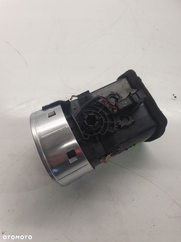 KRATKA NAWIEWU AUDI A4 B6 B7 CABRIO 8H0820901D - 2