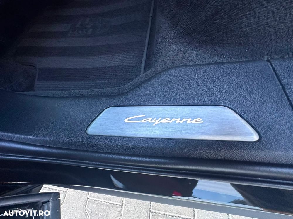 Porsche Cayenne S - 21