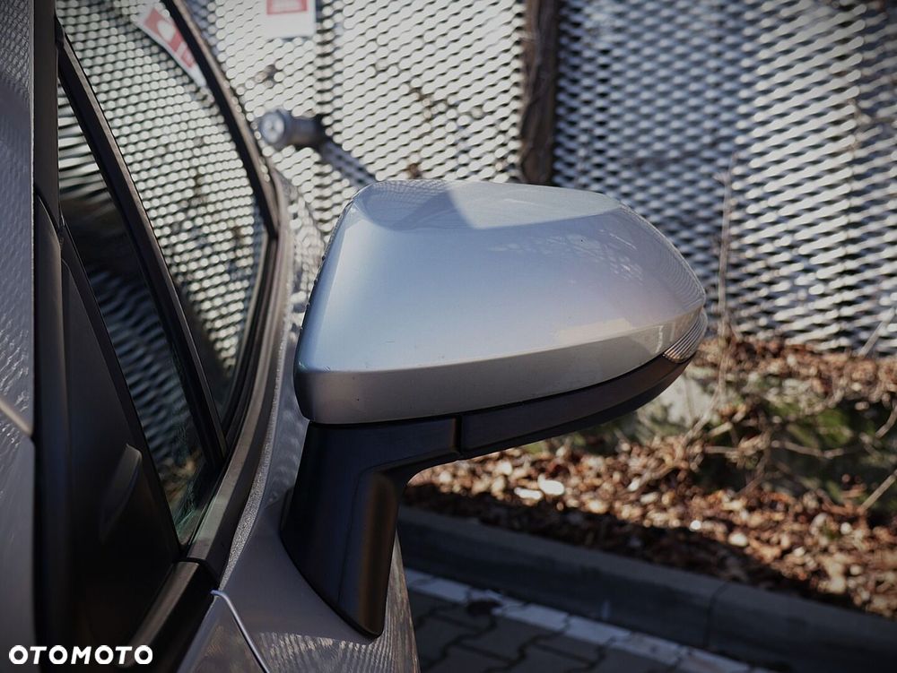 Toyota Corolla 2.0 Hybrid Comfort - 30