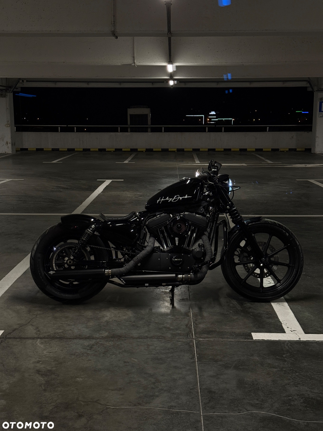 Harley-Davidson Sportster Iron 1200 - 21