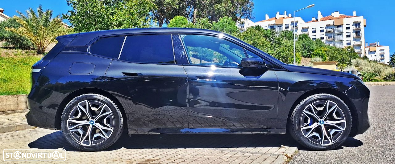 BMW iX xDrive 40 Pack Desportivo - 8
