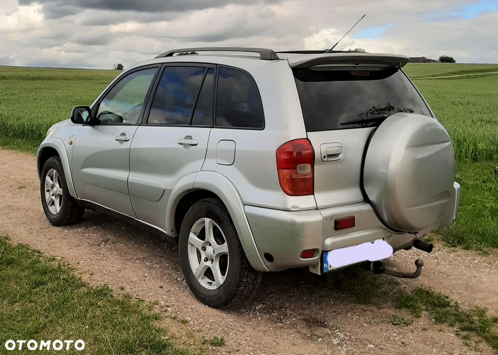 Toyota RAV4 2.0 VVT-i 4x4 - 5