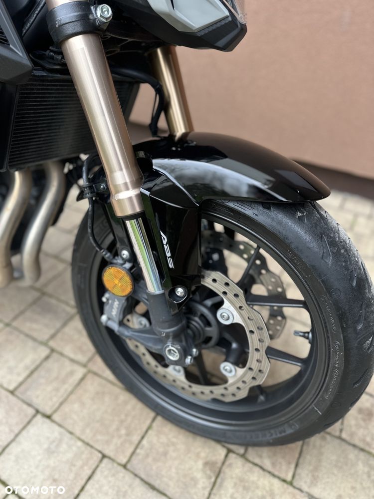 Honda CB - 15