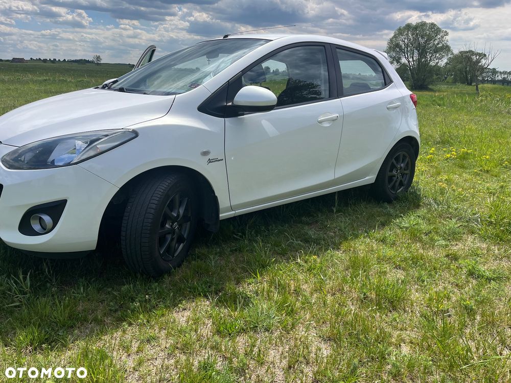 Mazda 2 - 3