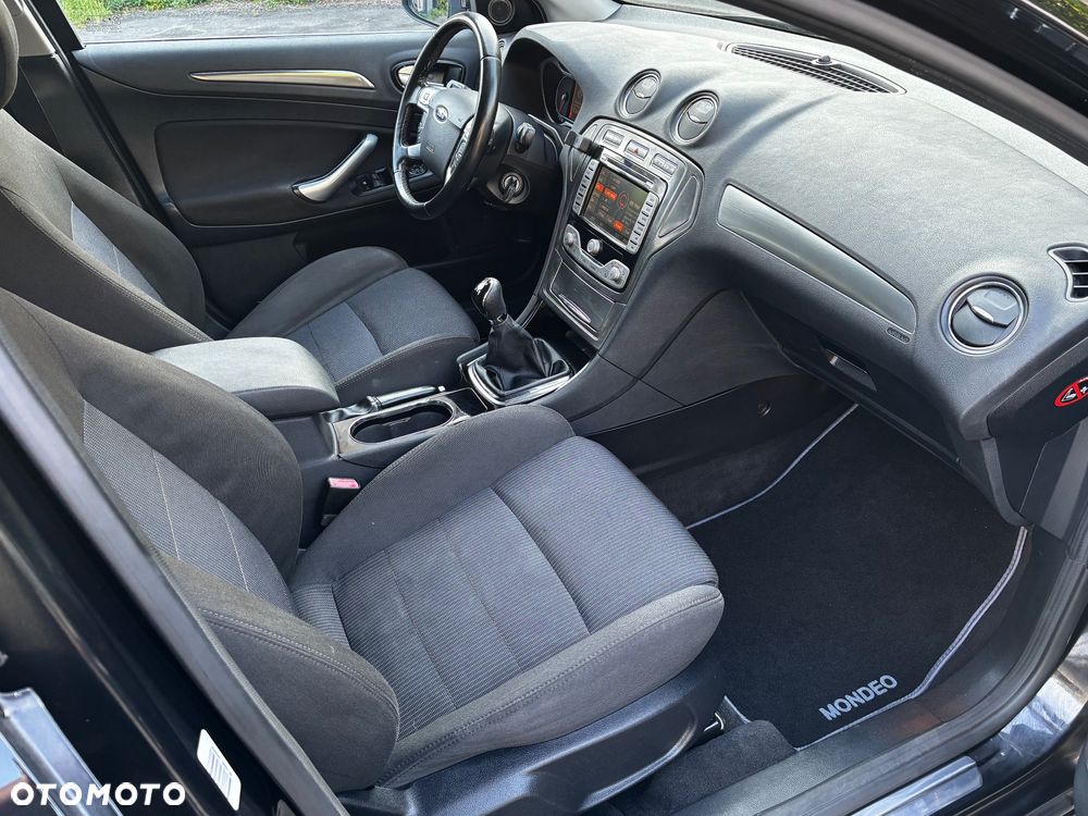 Ford Mondeo 2.0 Titanium - 21