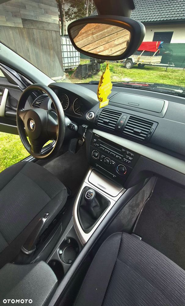 BMW Seria 1 - 12