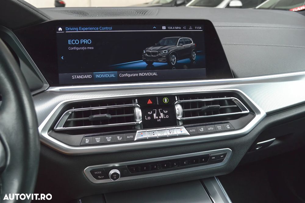 BMW X5 2022 — imagine 16