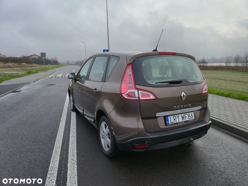 Renault Scenic 1.6 16V 110 Dynamique - 6