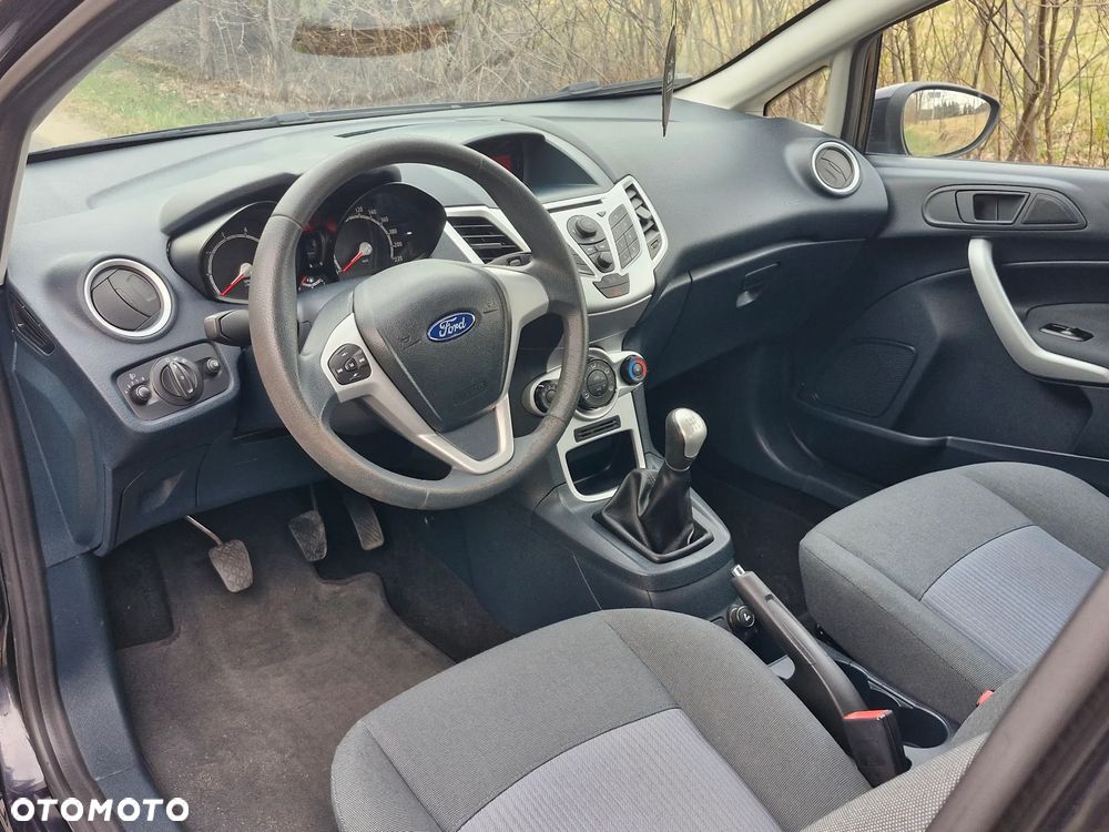 Ford Fiesta 1.25 Titanium EU5 - 14