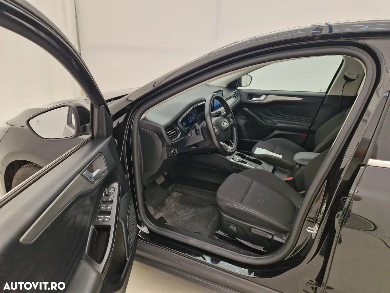 Ford Focus 1.0 EcoBoost Titanium - 11