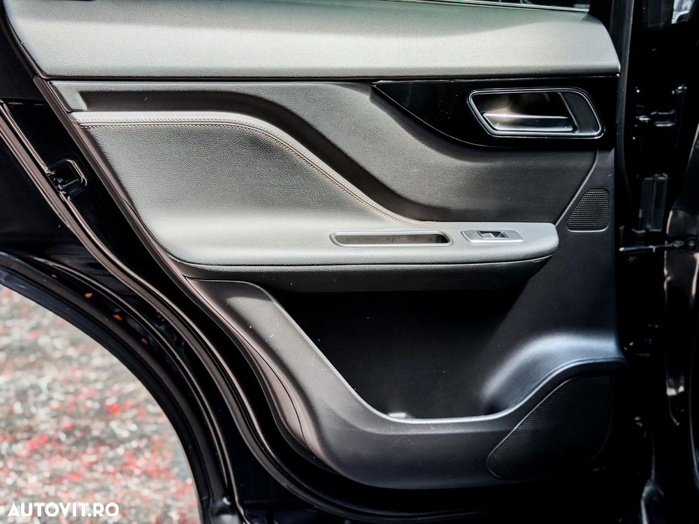 Jaguar F-Pace 25d AWD Aut. Prestige - 26