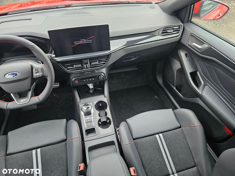 Ford Focus 2.3 EcoBoost ST X - 13