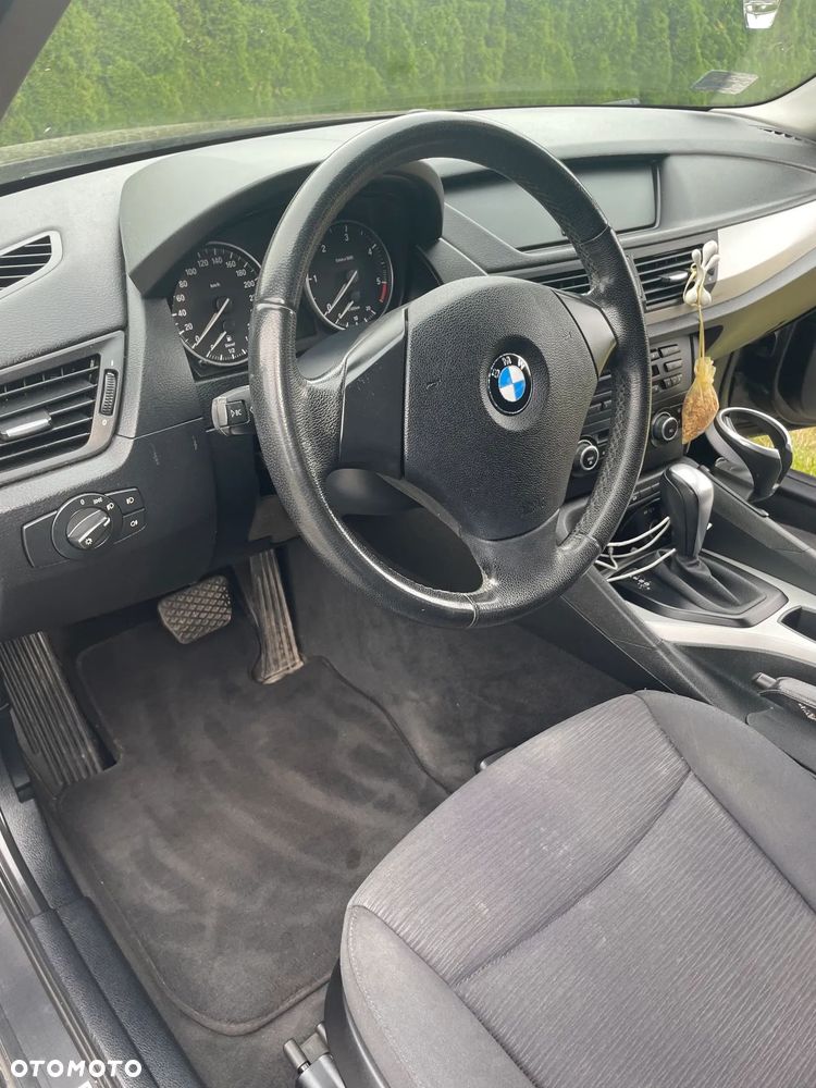 BMW X1 xDrive20d - 8
