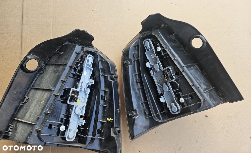 Opel Zafira B II lampa tył tylna prawa  lewa - 12