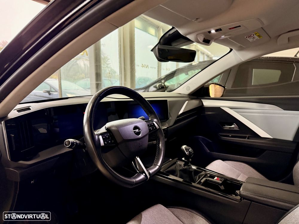 Opel Astra 1.2 T Edition - 7