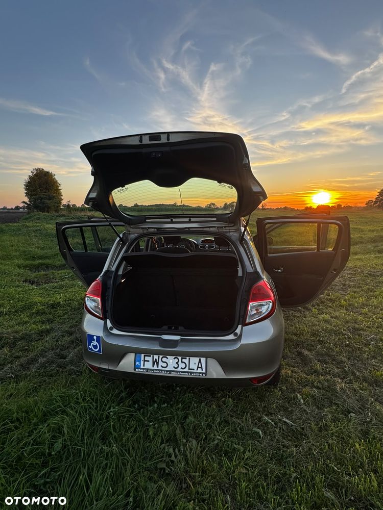 Renault Clio 1.2 16V Alize - 6