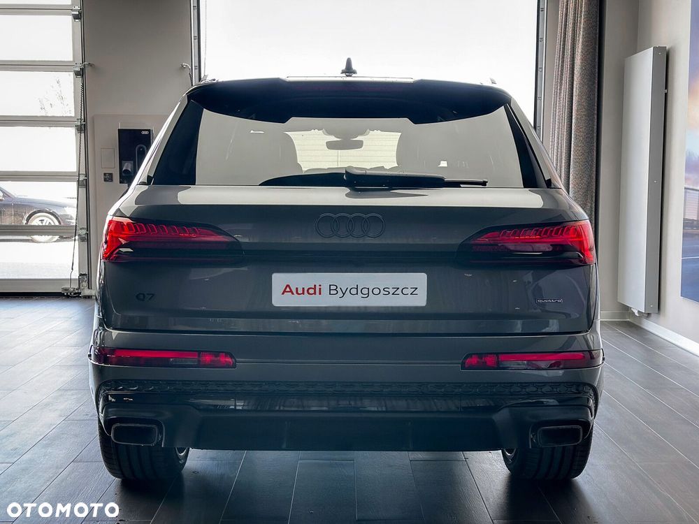 Audi Q7 - 8