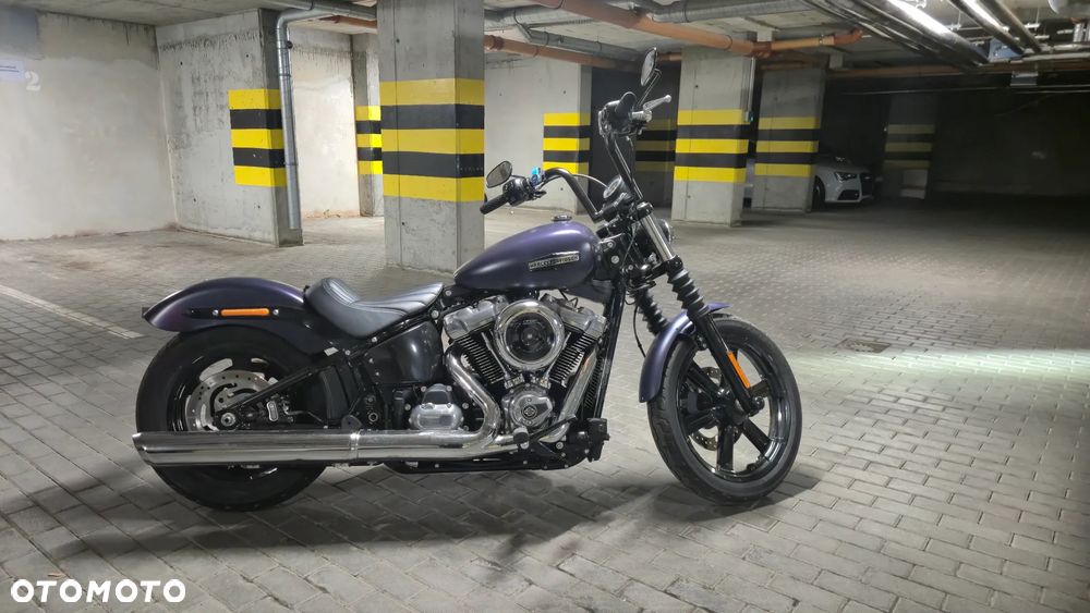 Harley-Davidson Softail Street Bob