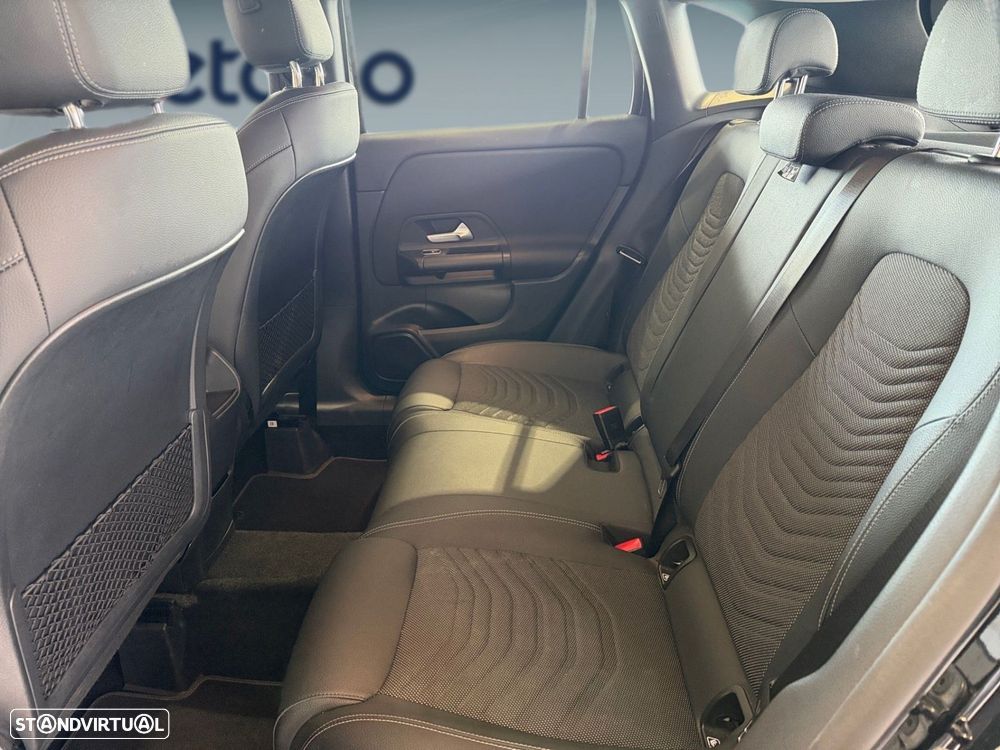 Mercedes-Benz GLA 250 e - 14