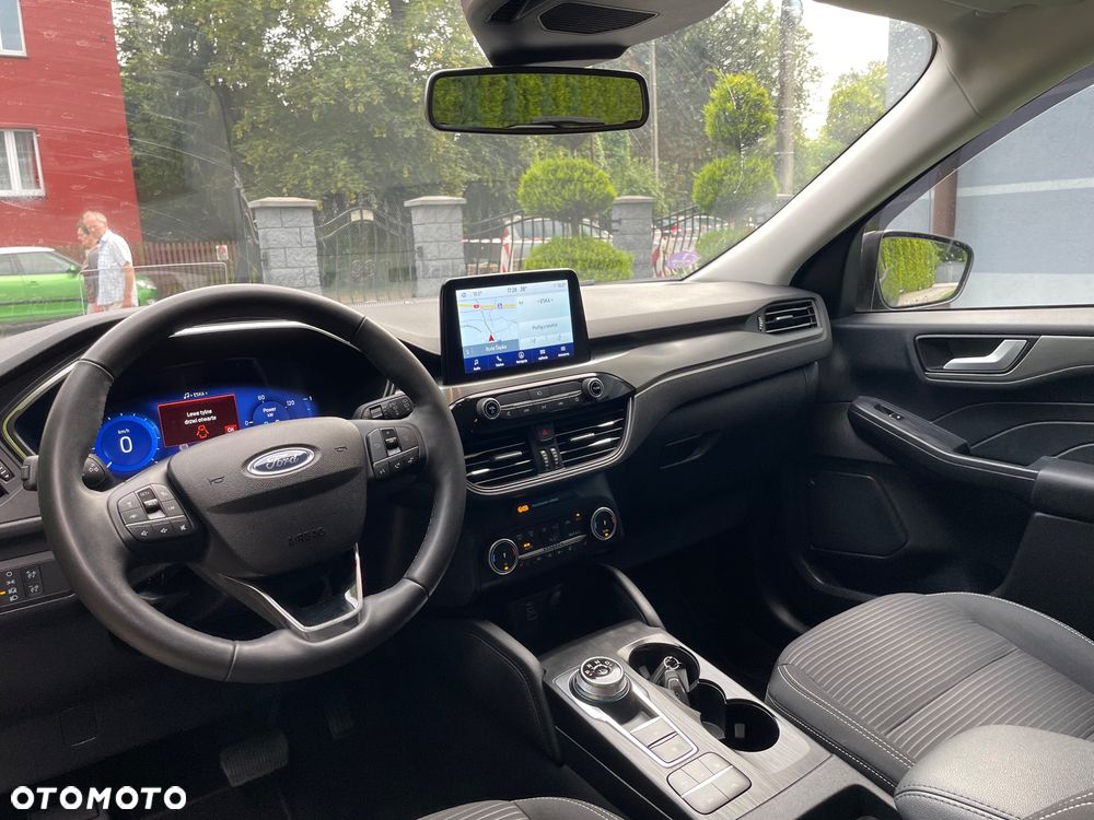 Ford Kuga - 25