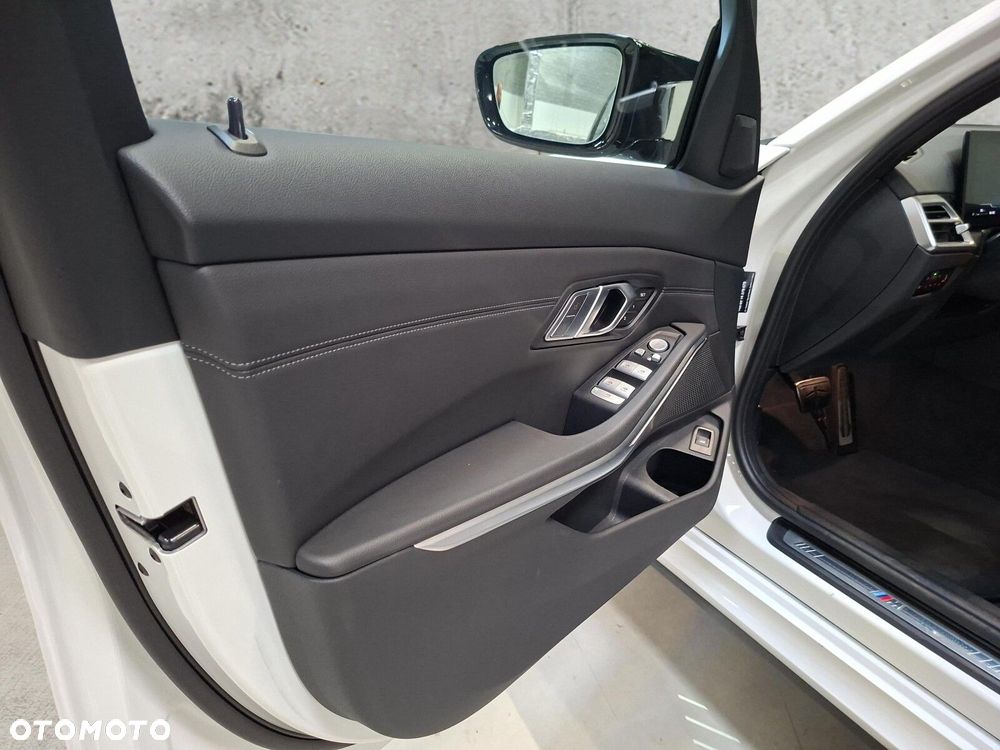 BMW Seria 3 - 11