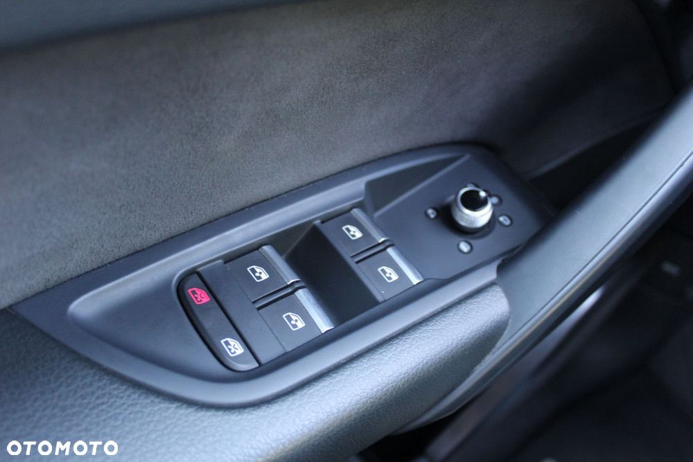 Audi Q5 Sportback - 30