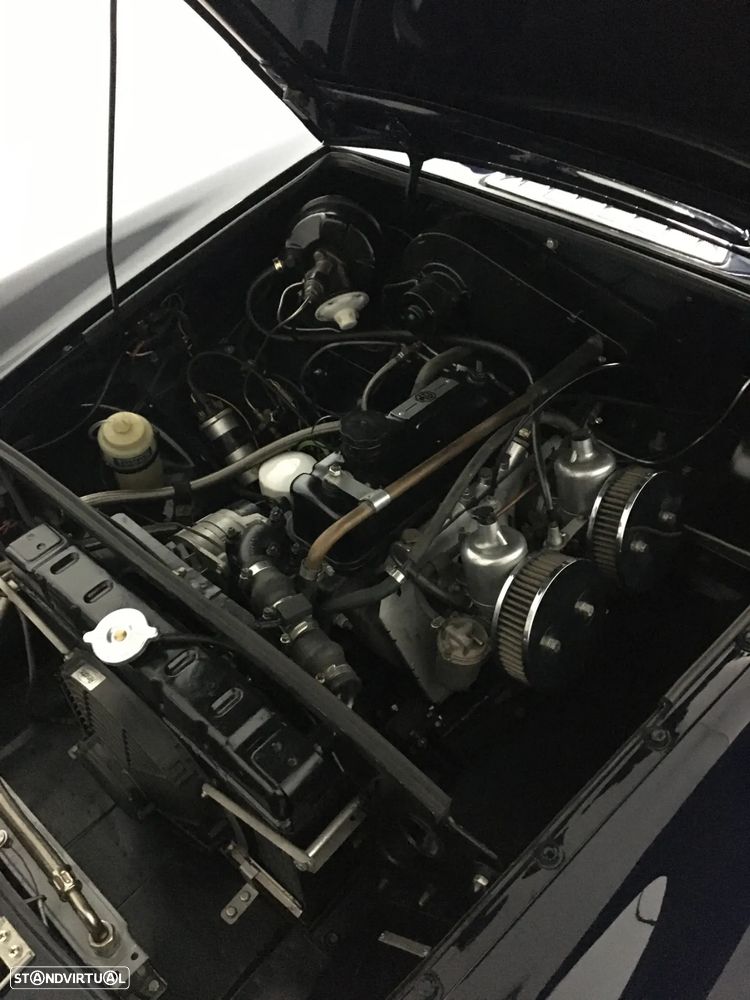 MG MGB - 13
