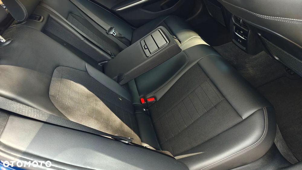 BMW Seria 3 320d Sport Line Shadow - 18