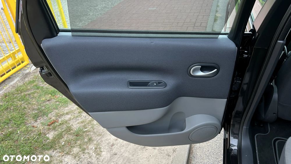 Renault Scenic 1.6 16V Dynamique - 28
