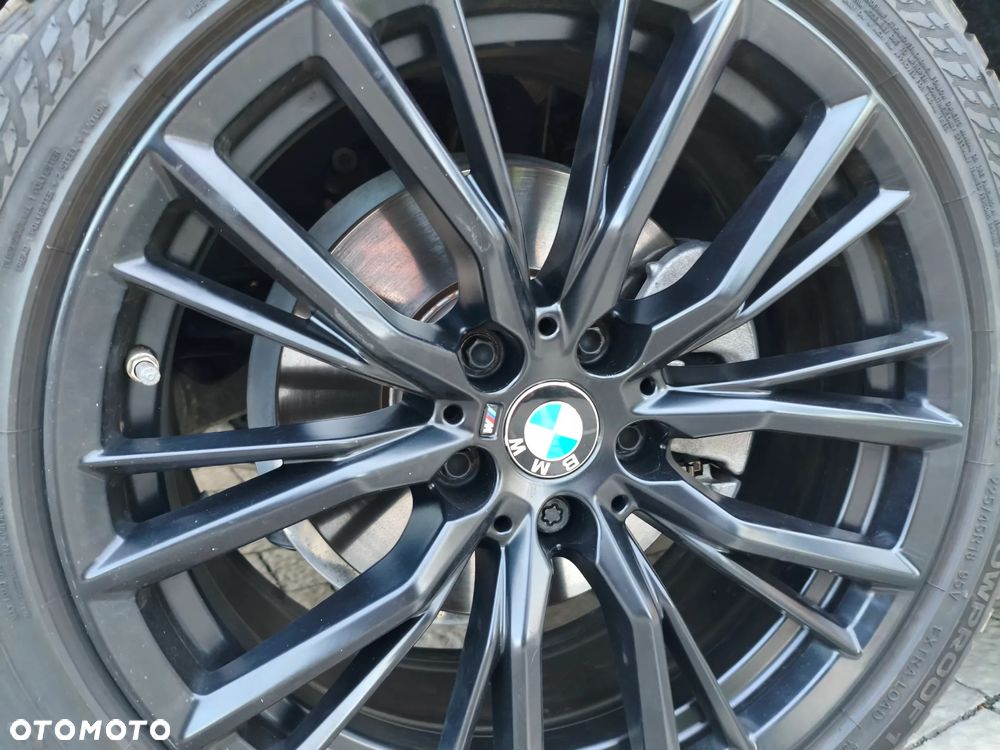 BMW Seria 3 320d xDrive mHEV - 8