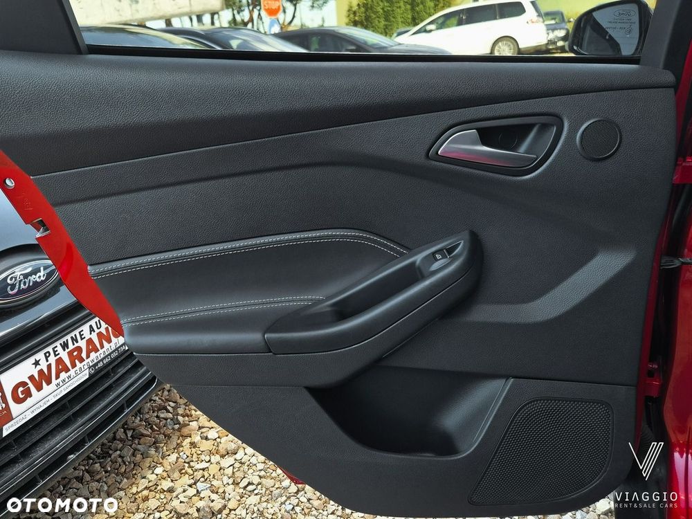 Ford Focus 1.6 EcoBoost Titanium - 26