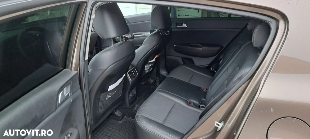 Kia Sportage 2.0 DSL HP 6AT 4x4 Style - 11