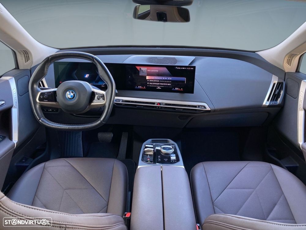 BMW iX xDrive 40 - 4