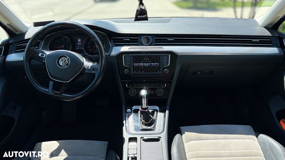 Volkswagen Passat 2.0 TDI (BlueMotion Technology) DSG Highline - 10