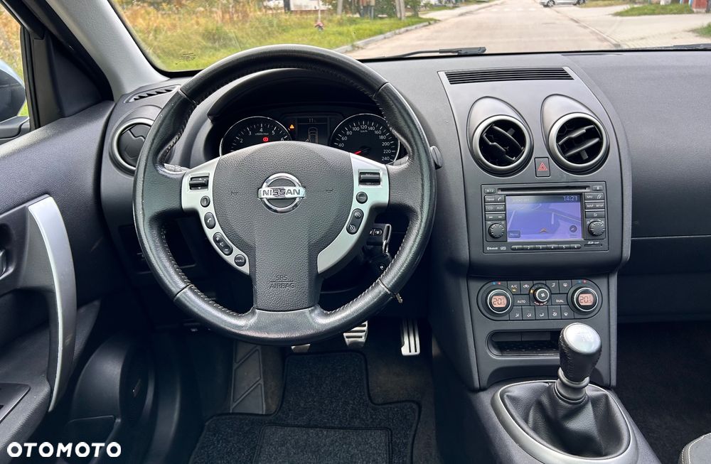 Nissan Qashqai 2.0 lounge - 17