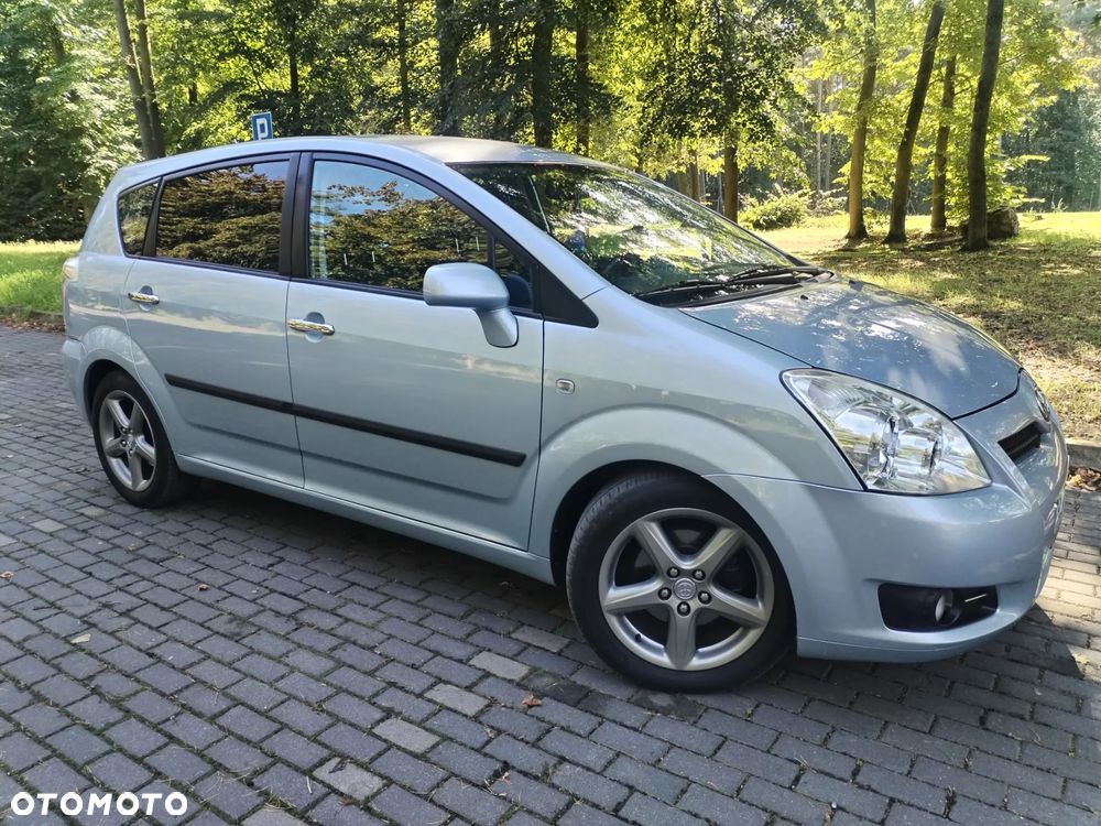 Toyota Corolla Verso - 7