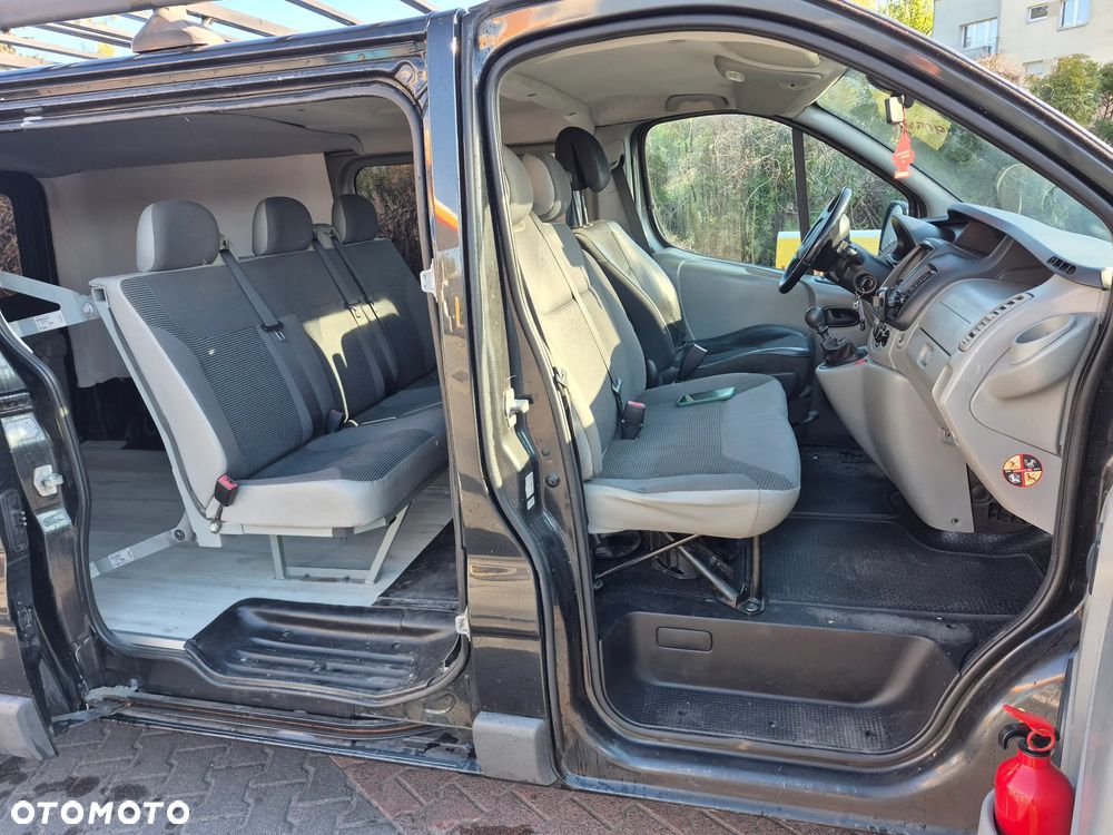 Opel Vivaro - 18