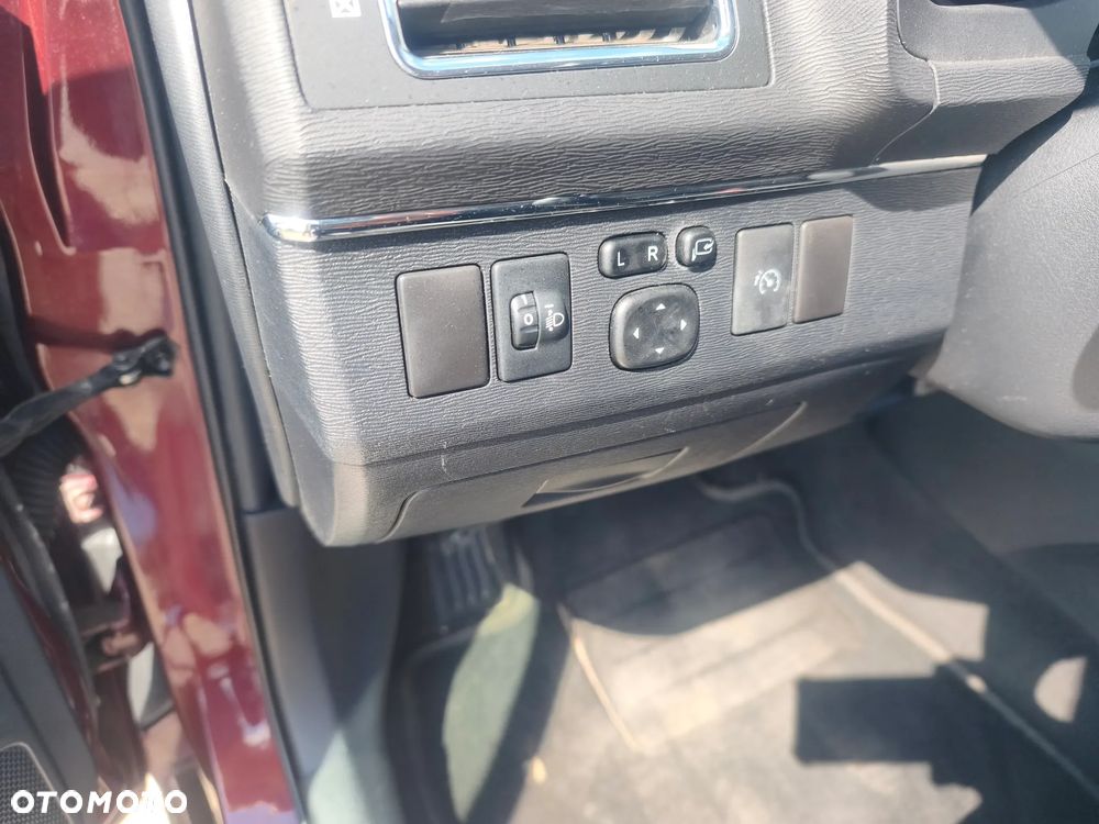 Toyota Avensis 1.8 Executive - 29
