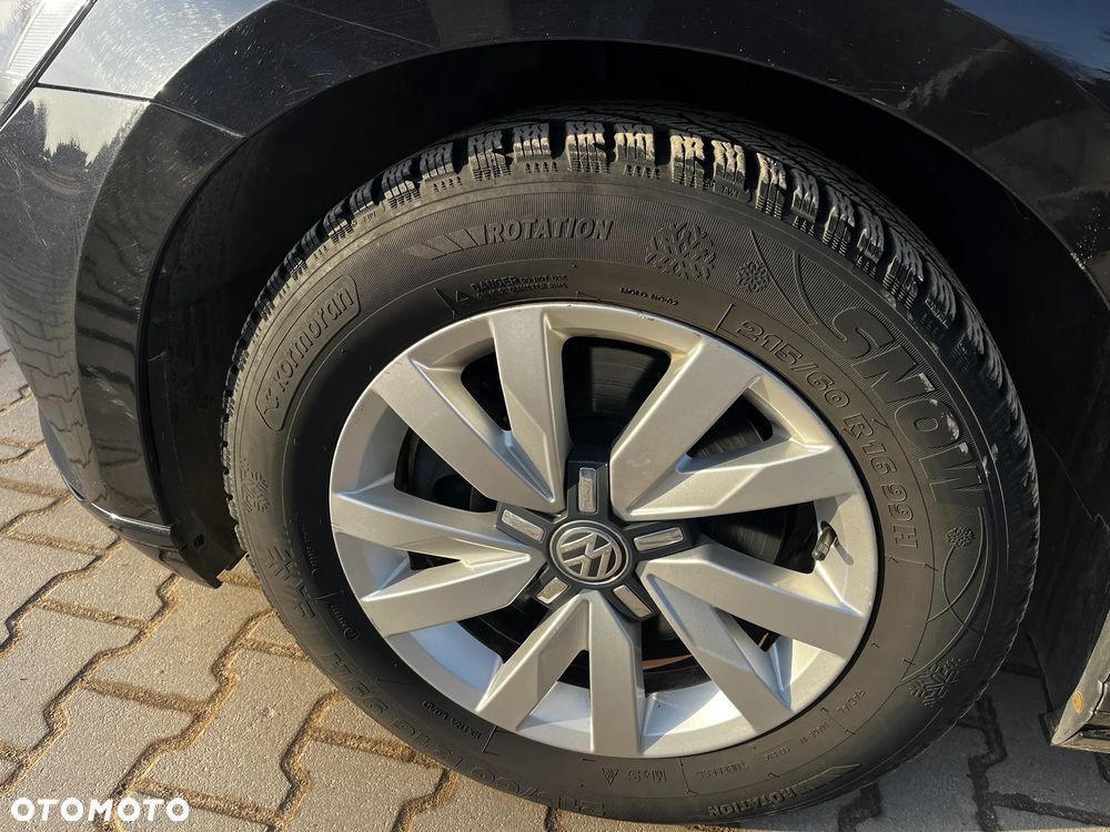 Volkswagen Passat 1.4 TSI BMT Trendline - 18