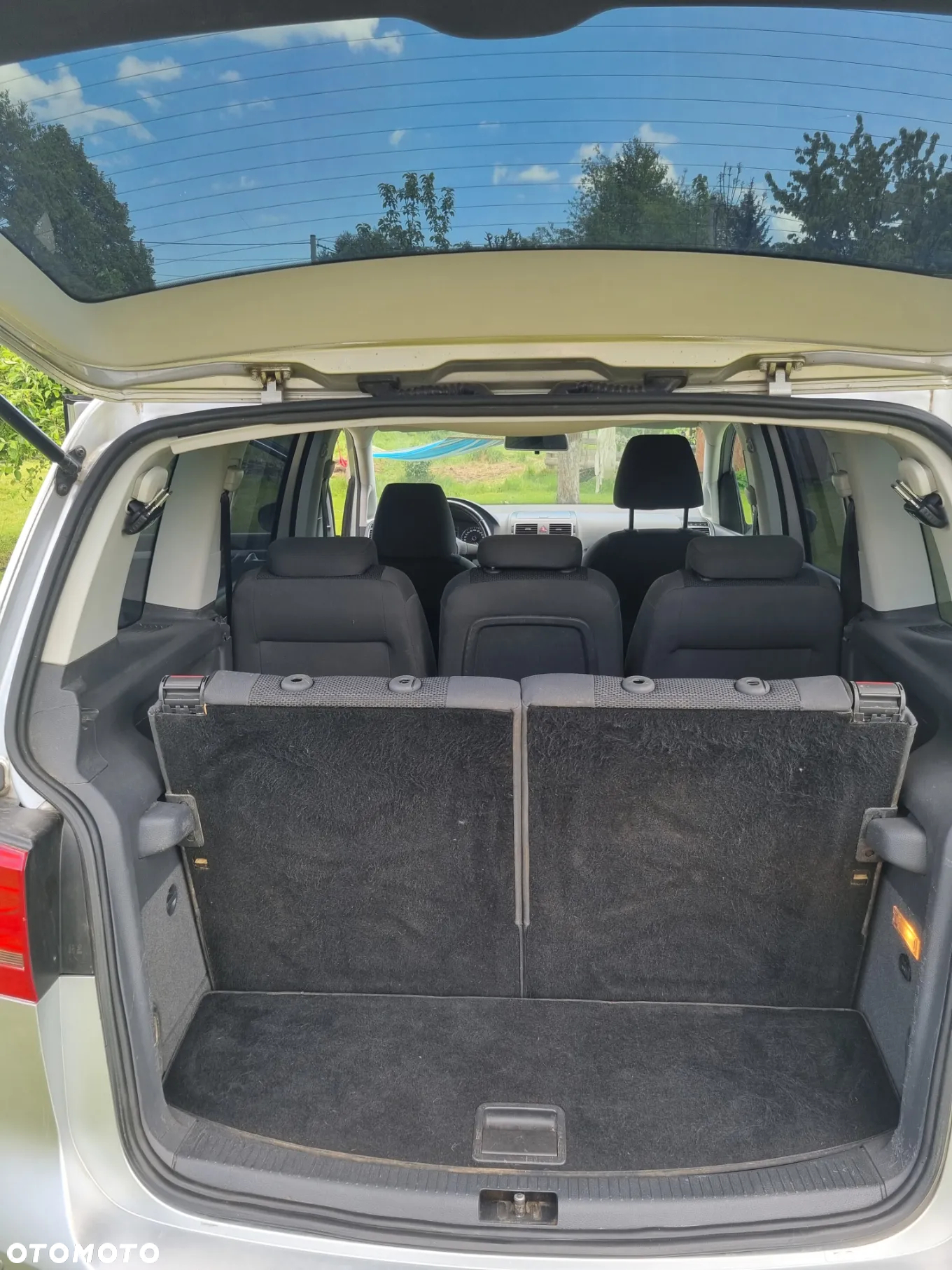 Volkswagen Touran 1.6 TDI DPF BlueMot Comfortline - 8