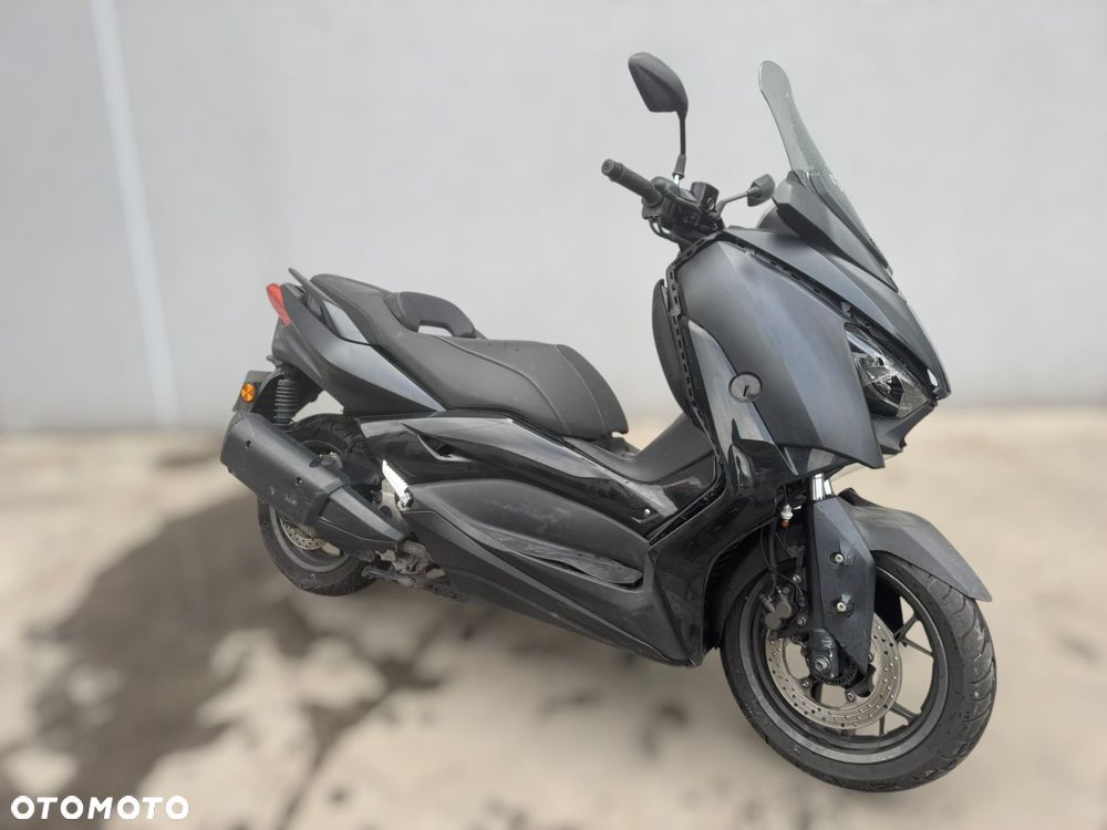 Yamaha X-max - 1